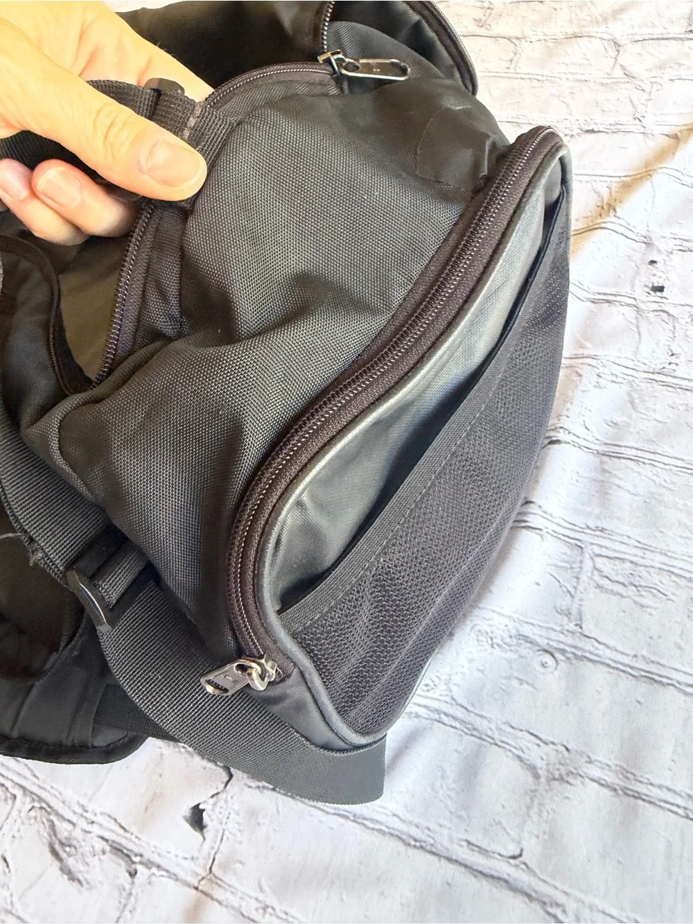 Under Armour Logo Duffel Bag Gym Work Travel Storm Black Sports Overnight